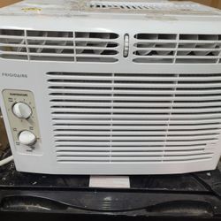 Air Conditioner 5k Btu Used