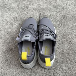 Adidas Men’s Shoes Size 11.5
