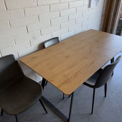 Dinning Table With 6 Chairs 