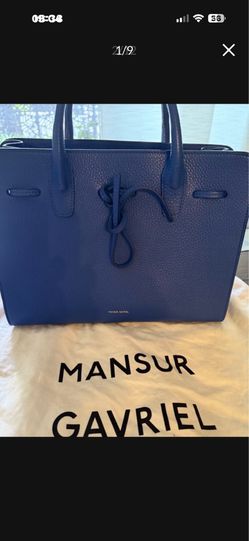 Beautiful blue leather excellent conditions