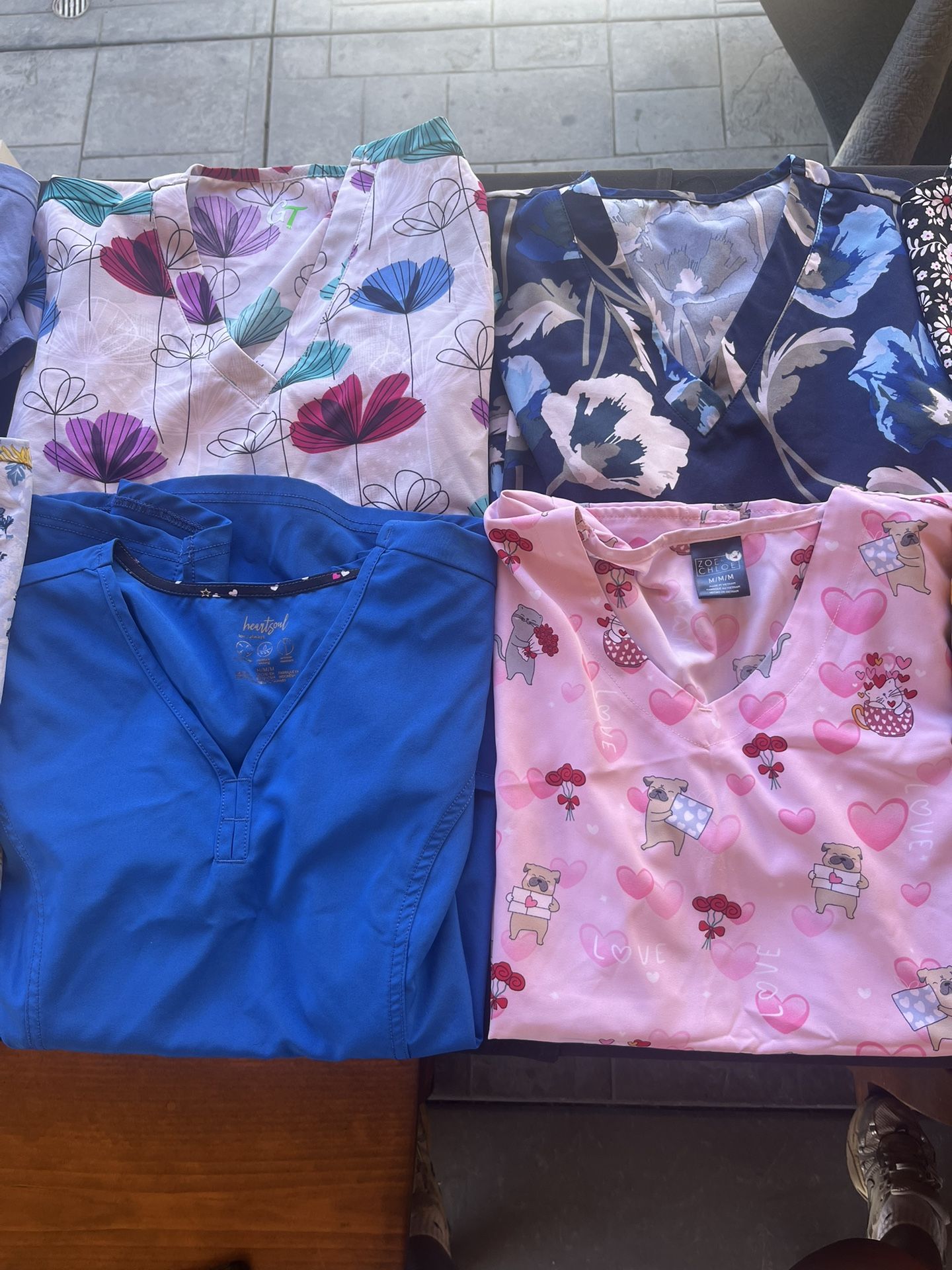scrub tops 