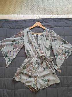 Charlotte Russe Romper with jewelry