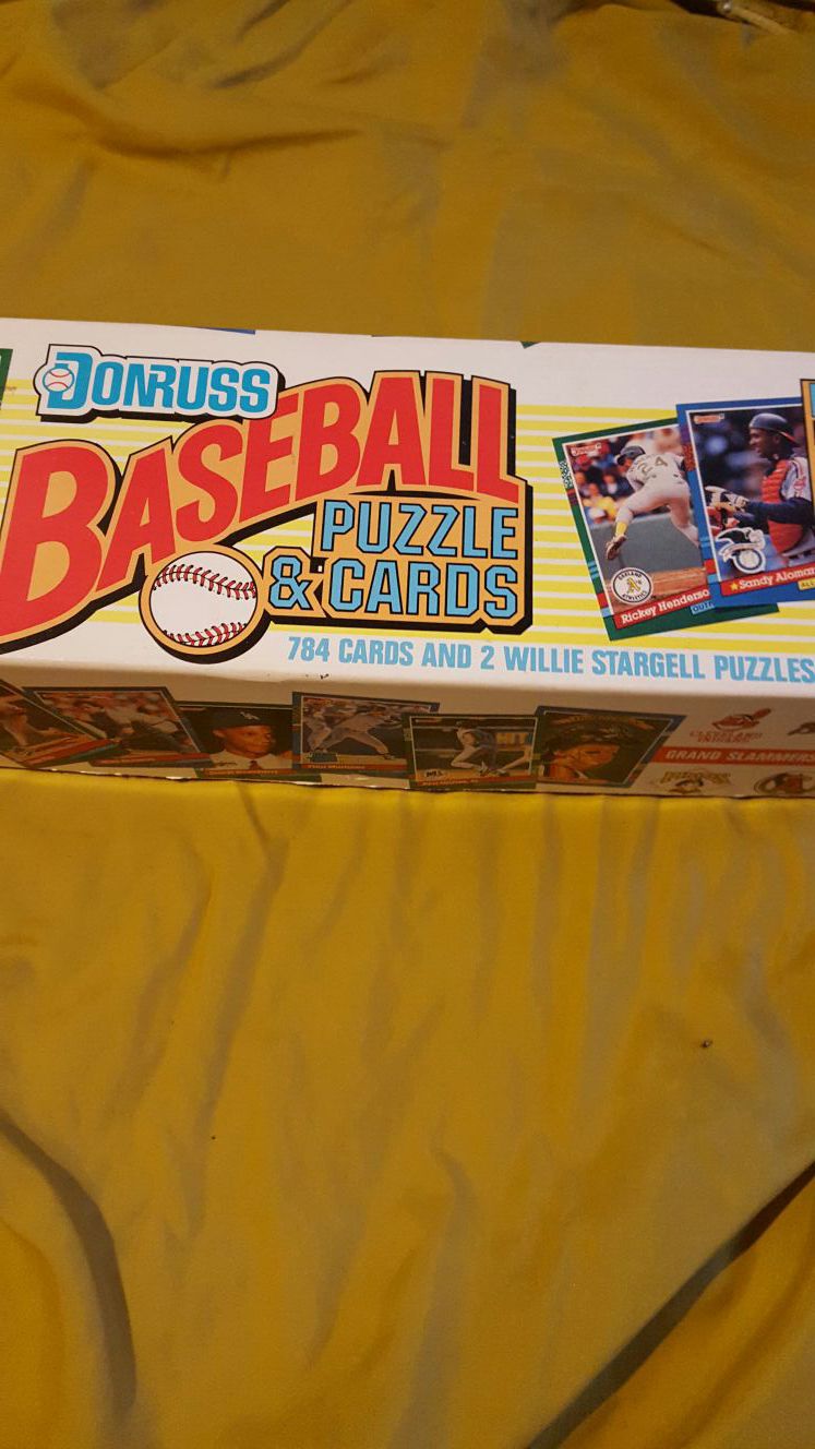 Donruss, baseball cards and puzzles. Happy dealership 1991. Complete