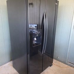 Whirlpool Refrigerator 