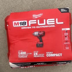 Milwaukee 1/2” Impact Wrench Kit