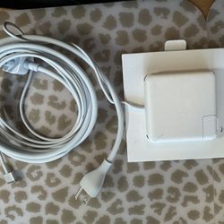 MacBook Pro Power PpAdapter  By Apple New!
