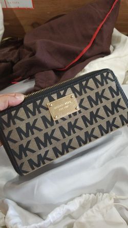Michael Kors zipper card wallet