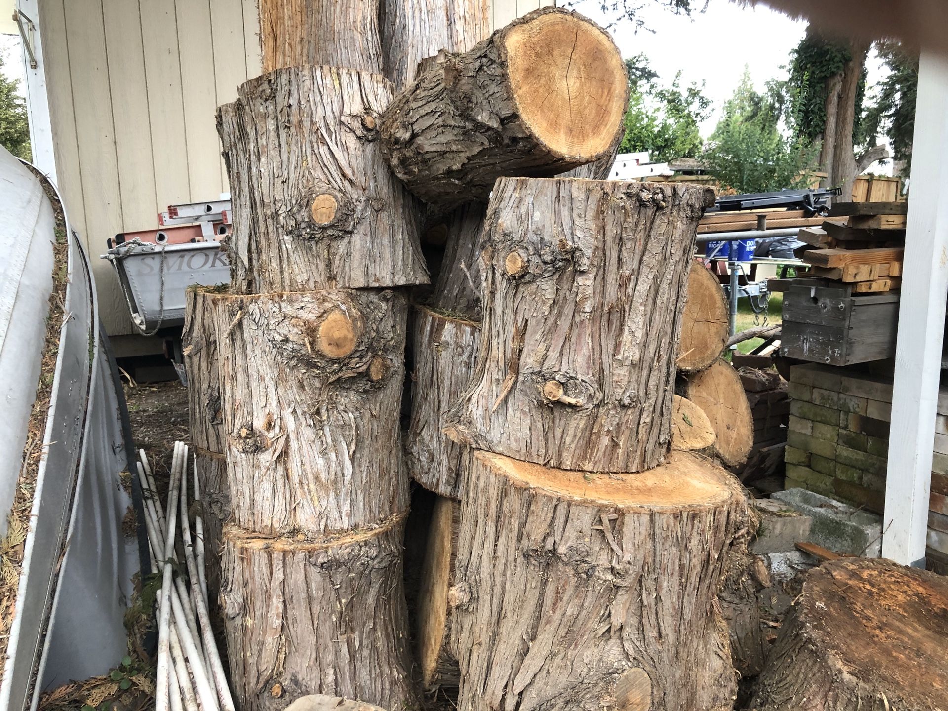 Seasoned Cedar Firewood Rounds