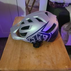 Troy Lee Helmet