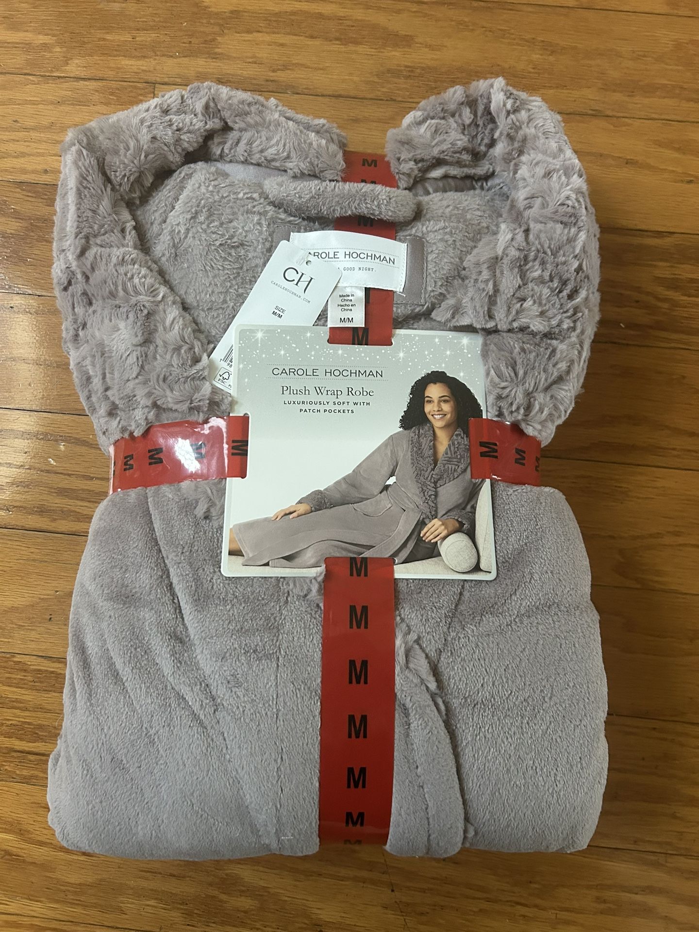 NWT Carole Hochman women plush robe Size m