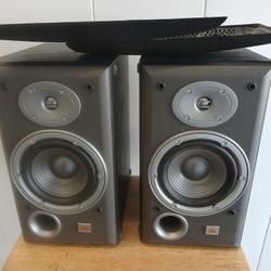 Jbl E-30 Speakers.. Call only 