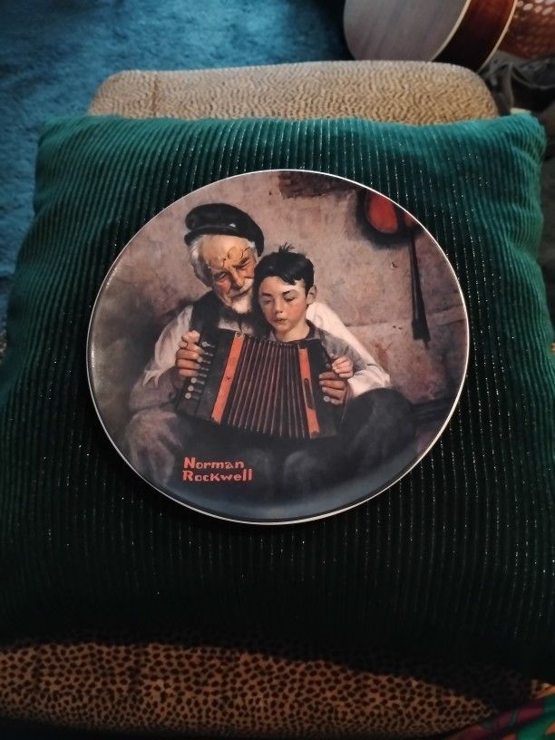 Knowles Norman Rockwell Set Of 2 Collector Plates The Music Maker & The Tycoon 