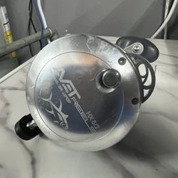 Avet HX 2-Speed Guide Plate Silver