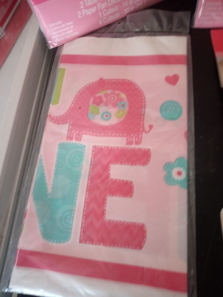 FUN TO BE ONE! FIRST BIRTHDAY PARTY SUPPLIES for Sale in Visalia, CA