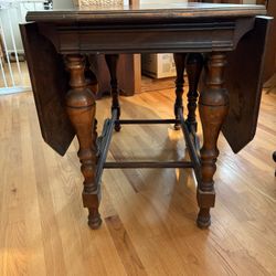 Antique Wooden Gate Leg Table