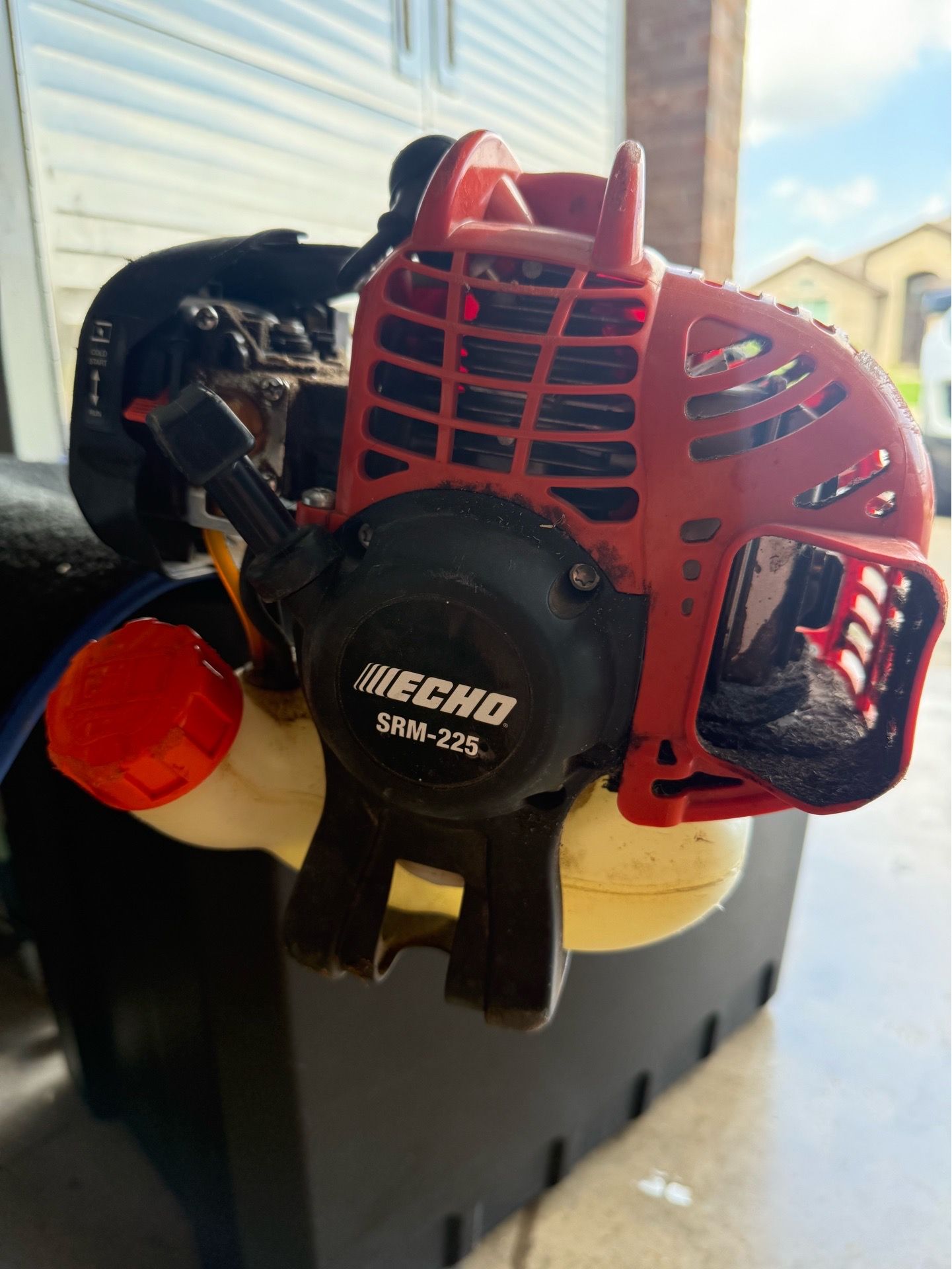 Echo string trimmer