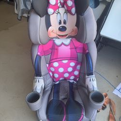 Minny Mouse Booster Seat