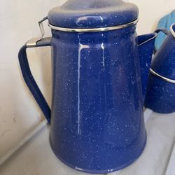 Camping Coffee Pot And Mugs 