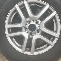 BMW 5 Lug With Michelin Rim, Aluminum Tire 95% Tread, 3,5 Series M5,M6