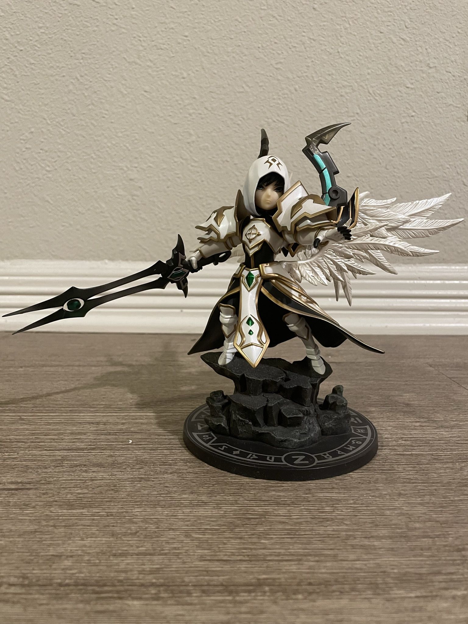 Summoners War Light Archangel - Artamiel