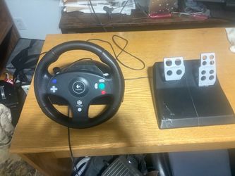 Logitech Nintendo GameCube Steering Wheel + Pedals