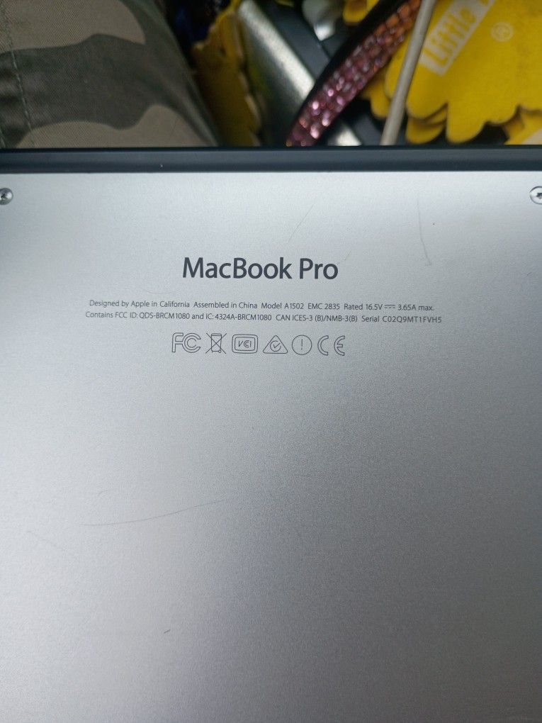 Mac Book Pro 13.3