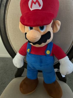 Large plush super Mario