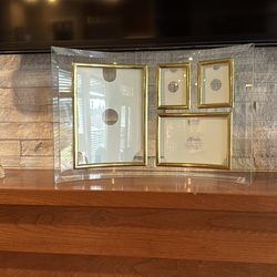 Curved glass picture frame