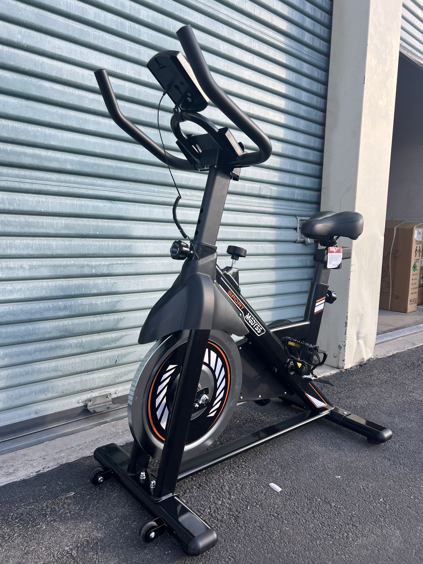 Exercise Bike, Indoor Cycling Bike Stationary, Belt Drive Indoor