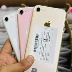 iPhone 7 Unlocked / Desbloqueado 😀 - Different Colors Available