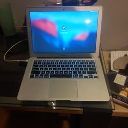 2017 MacBook Air Intel Core i5