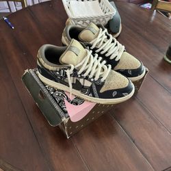 Nike SB dunk low travis scott (special box)