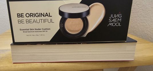 Jung Saem Mool Essential Skin Nuder Cushion