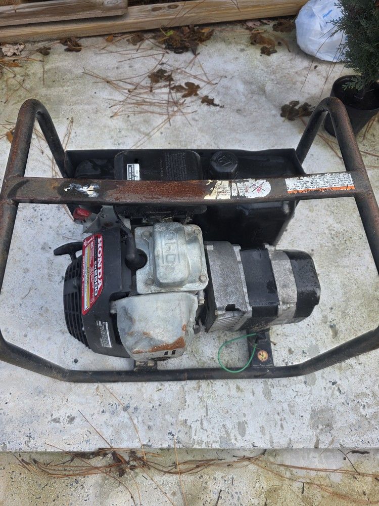 Honda Generator & Lawnmower (PACKAGE DEAL)