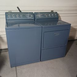 Kenmore 800 Series Matching Set Washer And Gas Dryer Pacific Blue In Color Excellent Working Condition 