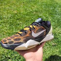 Nike Kobe 7 Cheetah Basketball Shoes Men's Size 11.5 (Used)