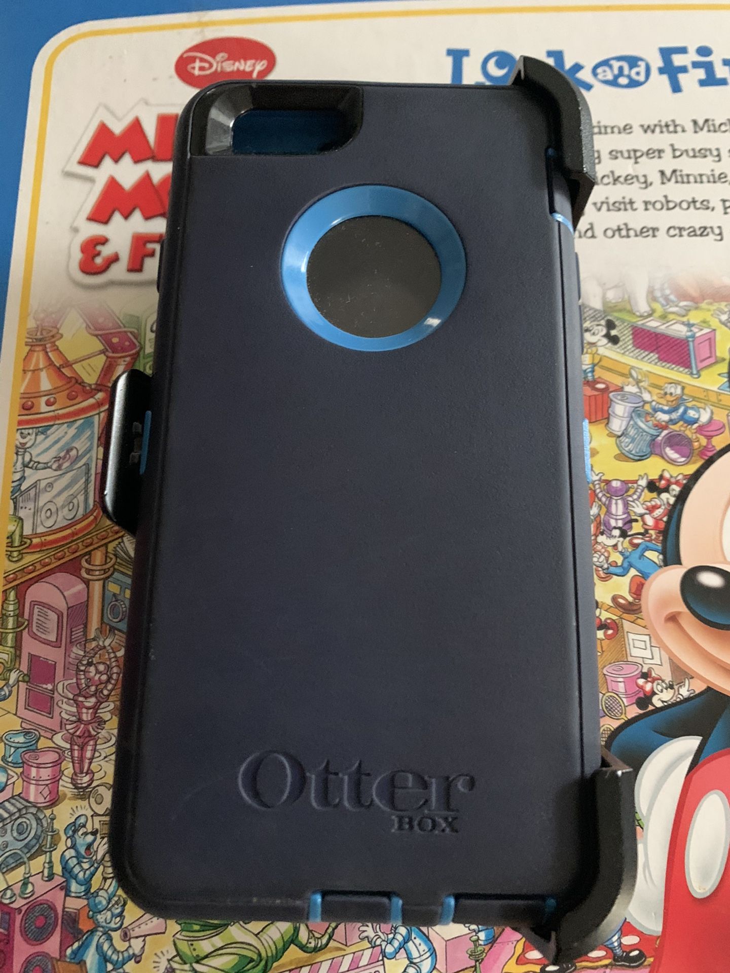 iPhone 6/6s Otterbox w/clip