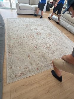 Great neutral rug goes anywhere