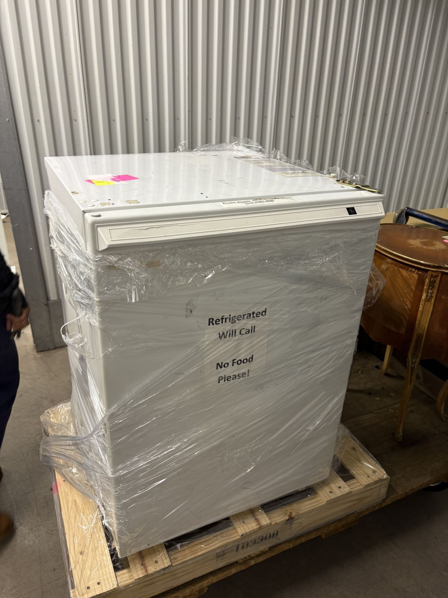 LARGE SIZE REFRIGERATOR FRONT DOOR