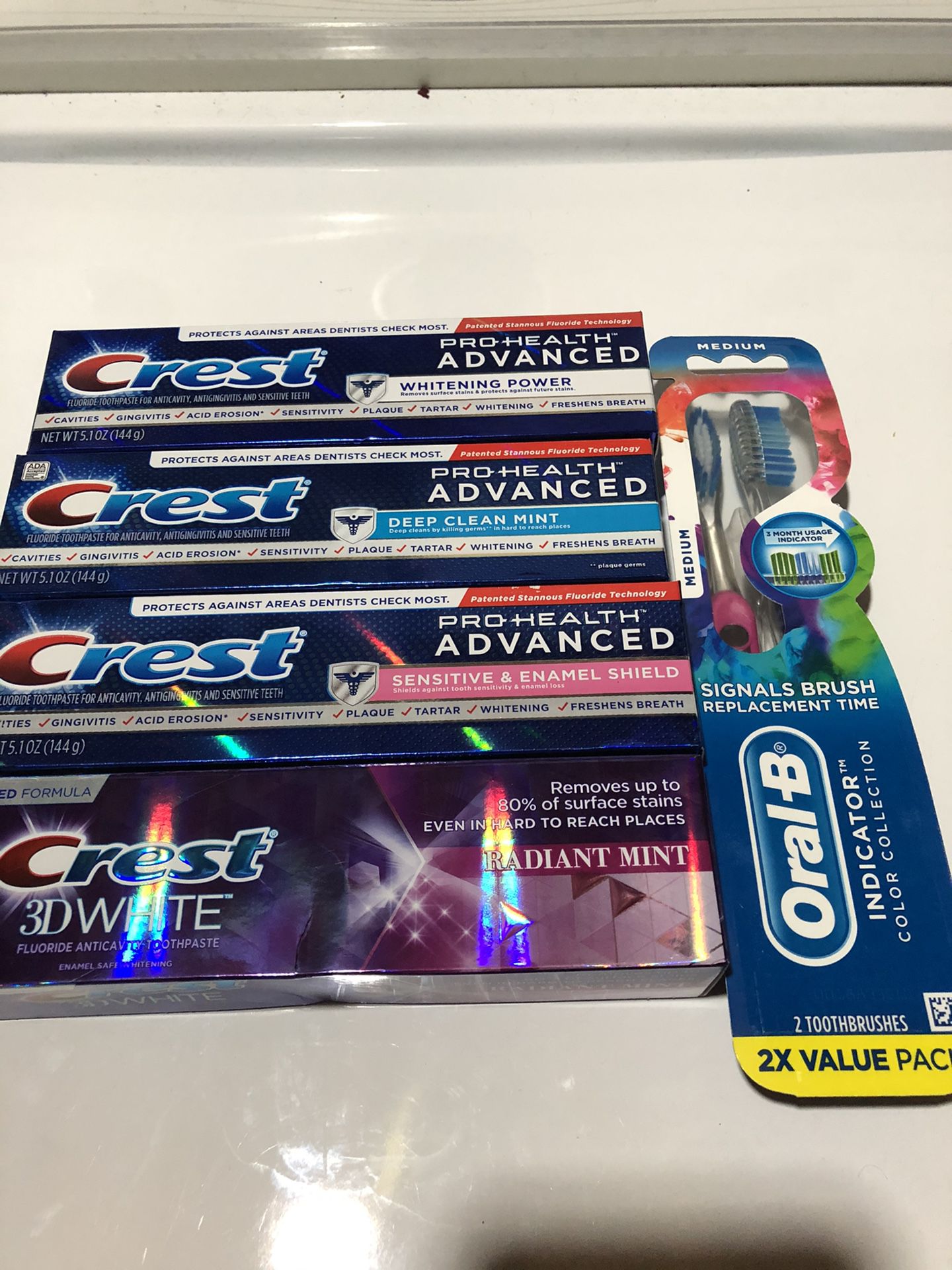 Crest and oral B