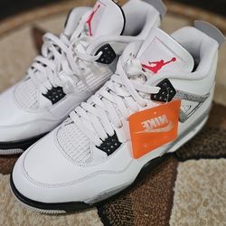 Jordan 4 Retro
White Cement (2025) 11.5