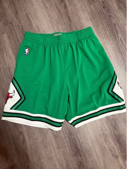 Mitchell and Ness- NBA Chicago Bulls Shorts Green 2008