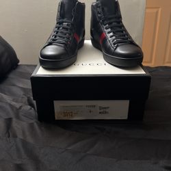 Gucci, Ace Bumblebee Sneakers