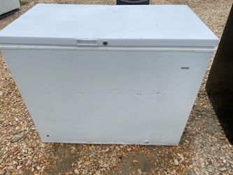 7 Cu. Ft. Kenmore Chest Freezer