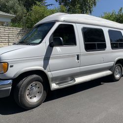 2002 E350 High Top 