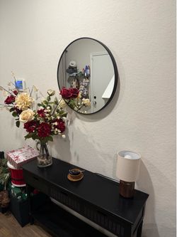Accent table and mirror