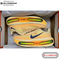 Nike Vomero Premium Road Running Shoes HQ2050-701