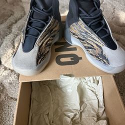 Toddler Yeezy Shoes 