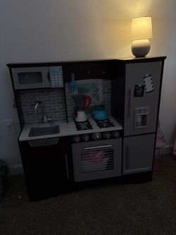 Toy kitchen obo