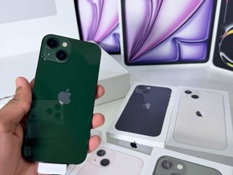 iPhone 13 128GB Unlocked Mint Condition